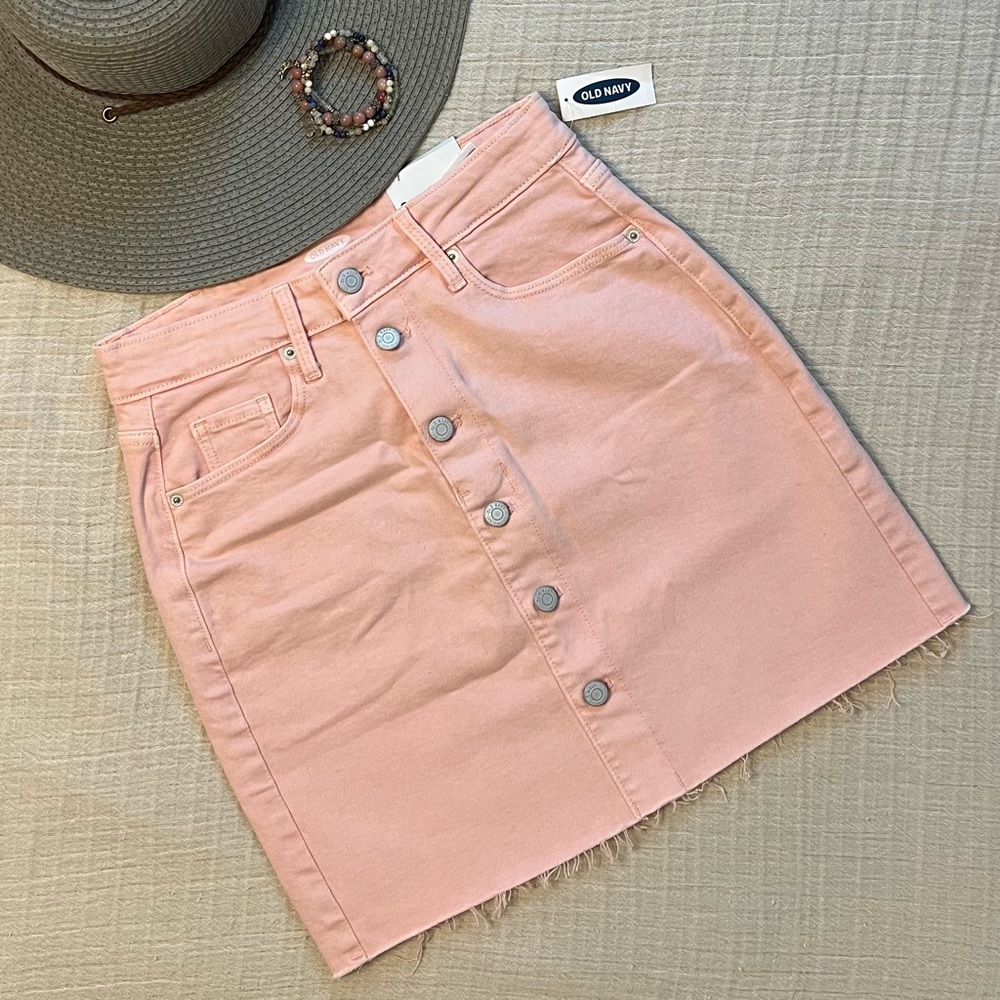 NWT Old Navy Mini Skirt Button-fly Pink Carla Size 2